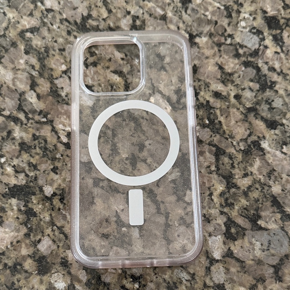 OtterBox Clear MagSafe-Compatible Phone Case apple iPhone 14pro